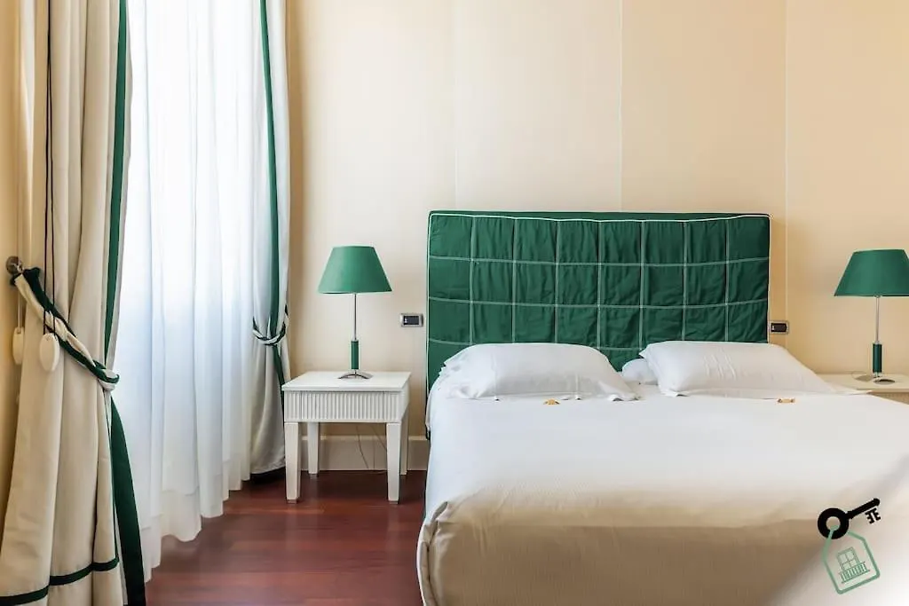 Hotel Rooms Livorno 0*,