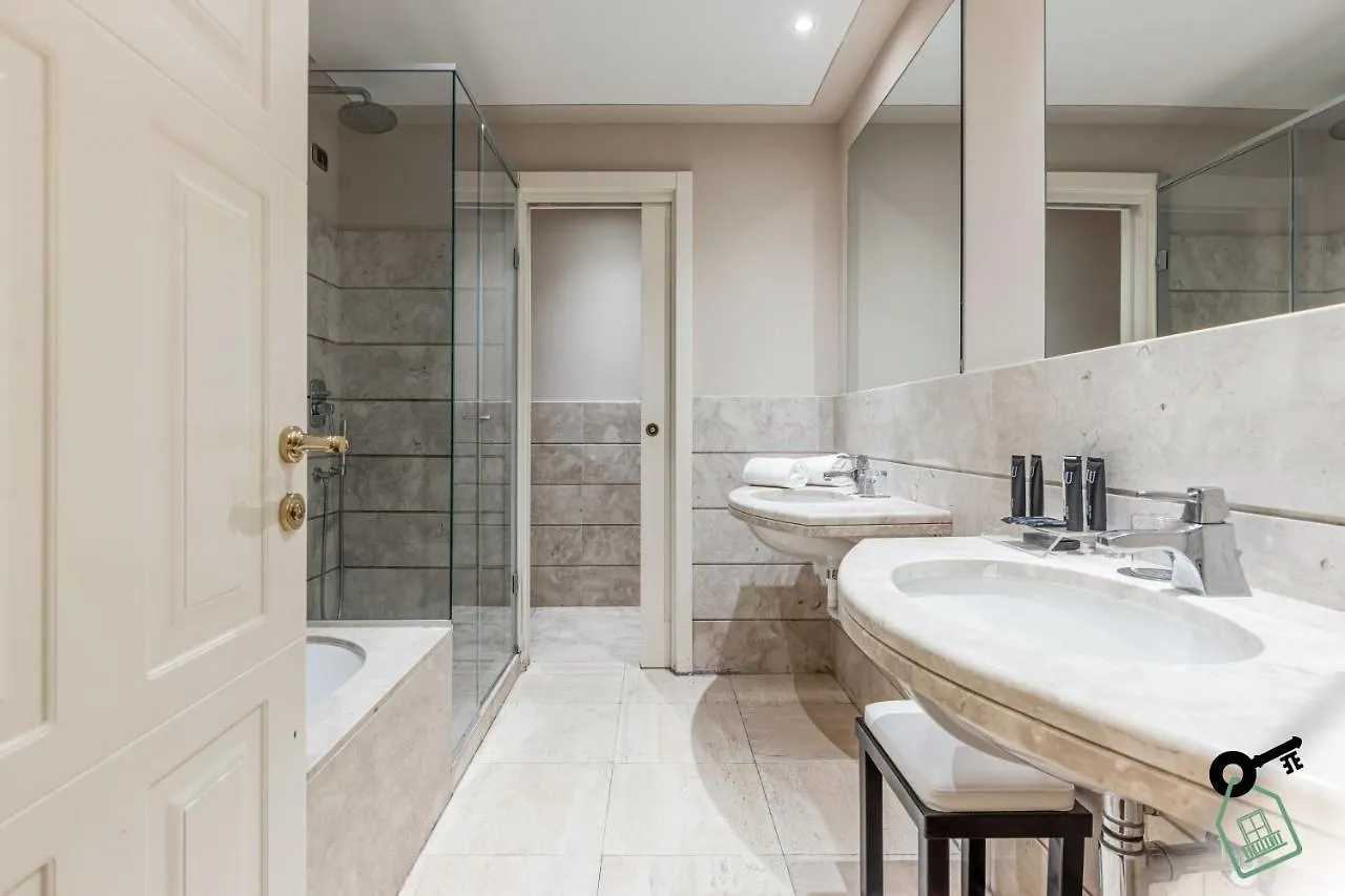 Hotel Rooms Livorno 0*,  Italy
