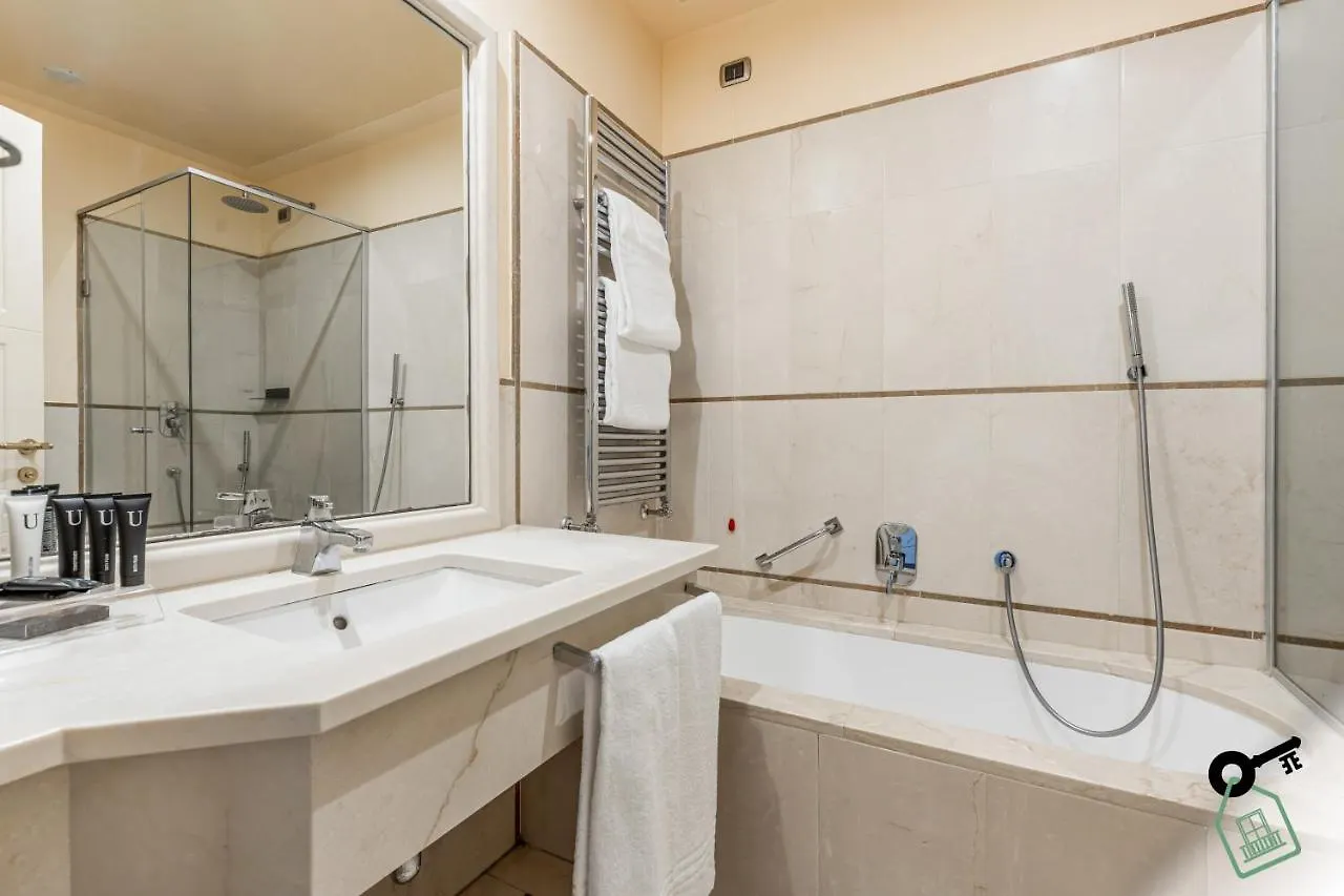 Hotel Rooms Livorno Apartment