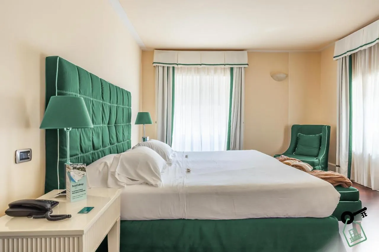 Hotel Rooms Livorno 0*,  Italy
